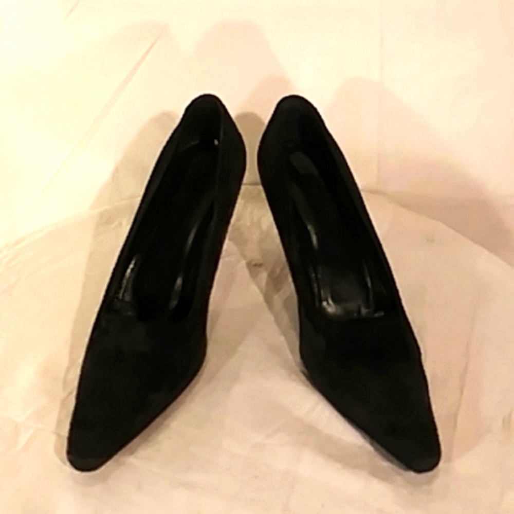 🔥 Like New Gucci Charcoal Grey Velour Pumps